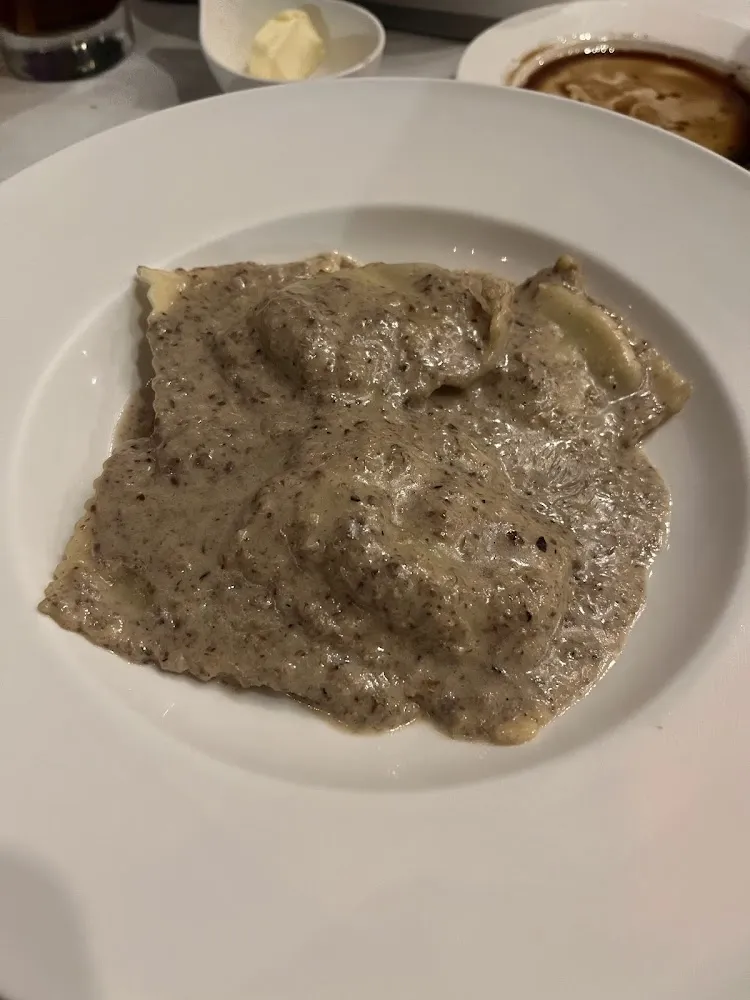 Ravioli in Mushroom Sauce